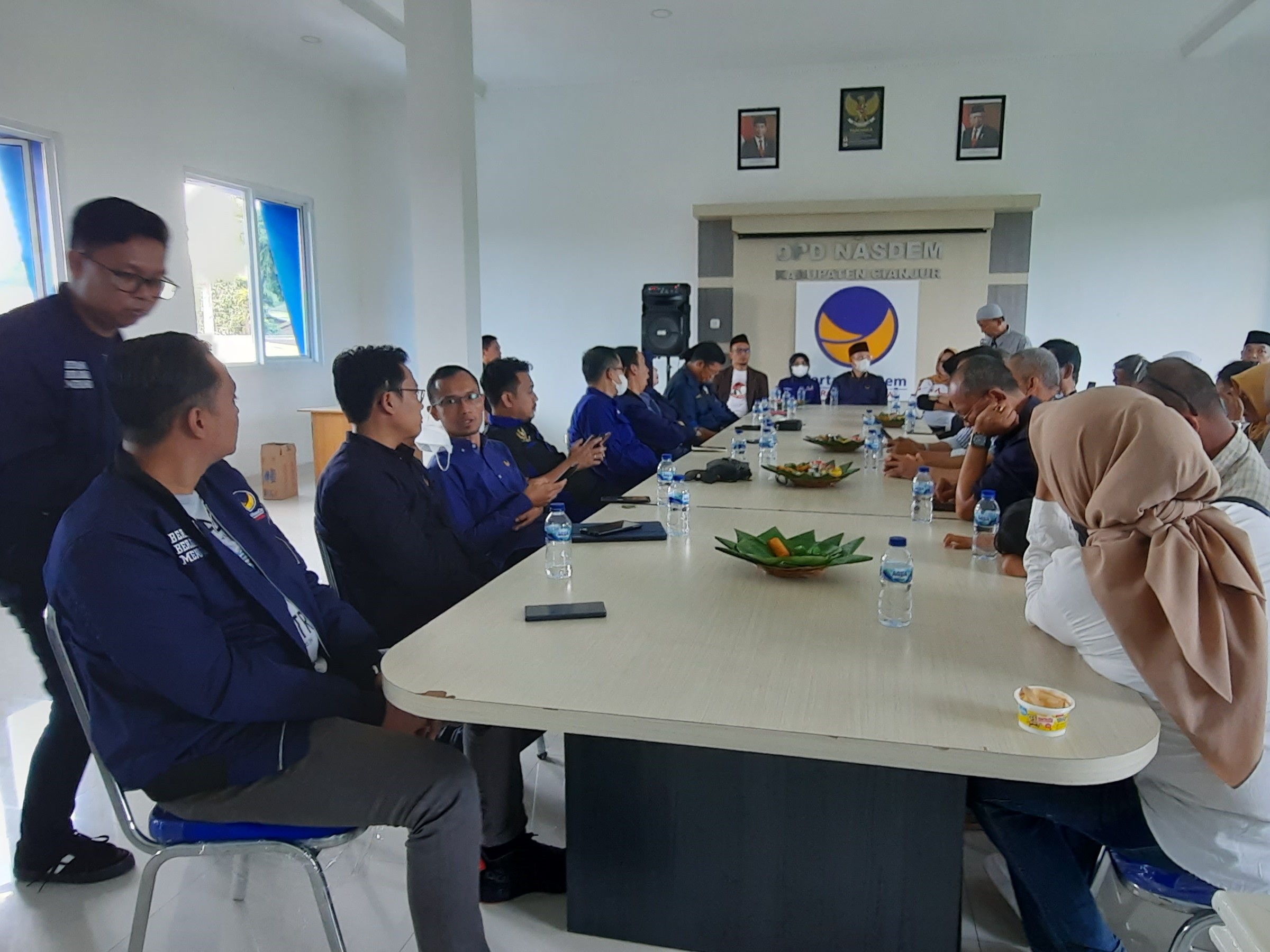 Silaturahmi NasDem Cianjur dengan Relawan Anies Baswedan.