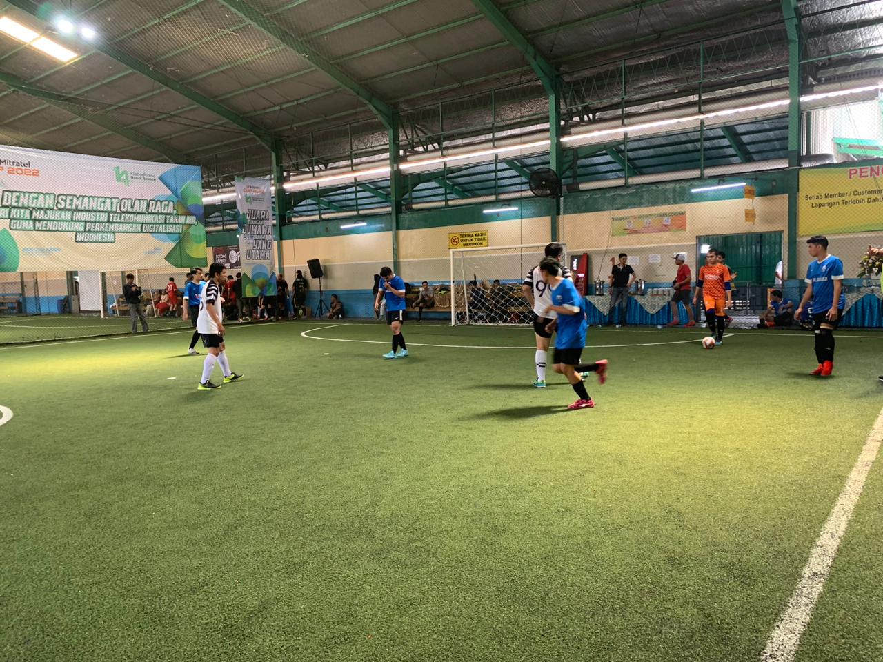 Pertandingan futsal yang digelar Mitratel untuk merayakan HUT ke-14