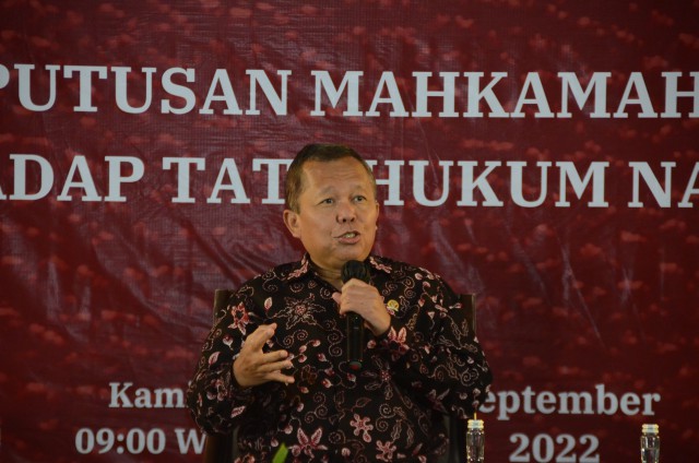 Anggota Komisi III DPR RI Arsul Sani di sela kegiatan seminar tersebut di Serpong, Tangerang Selatan, (29/3).