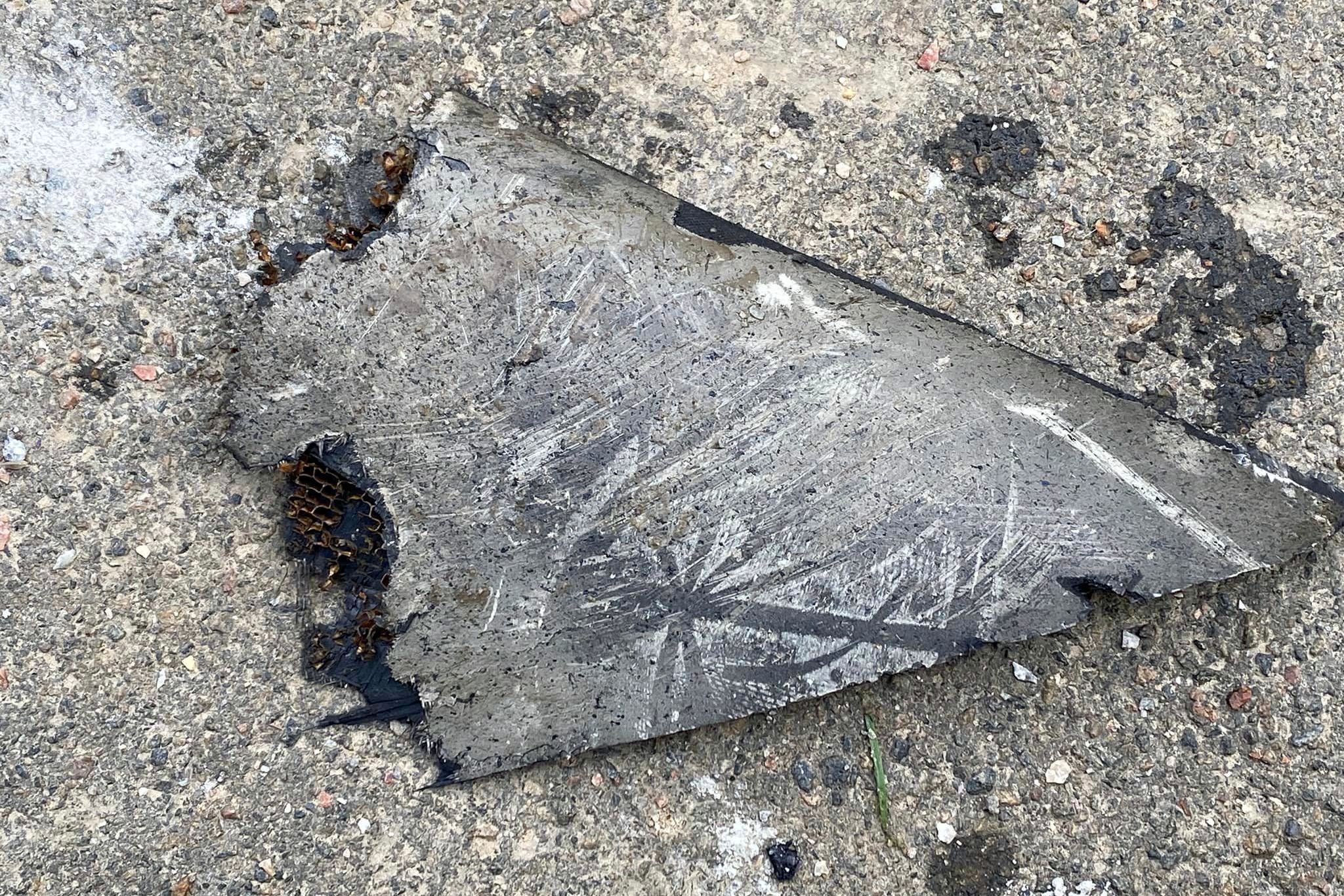 Bagian dari pesawat nirawak yang disebut buatan Iran, Kamikaze, dipakai Rusia untuk menyerang Ukraina