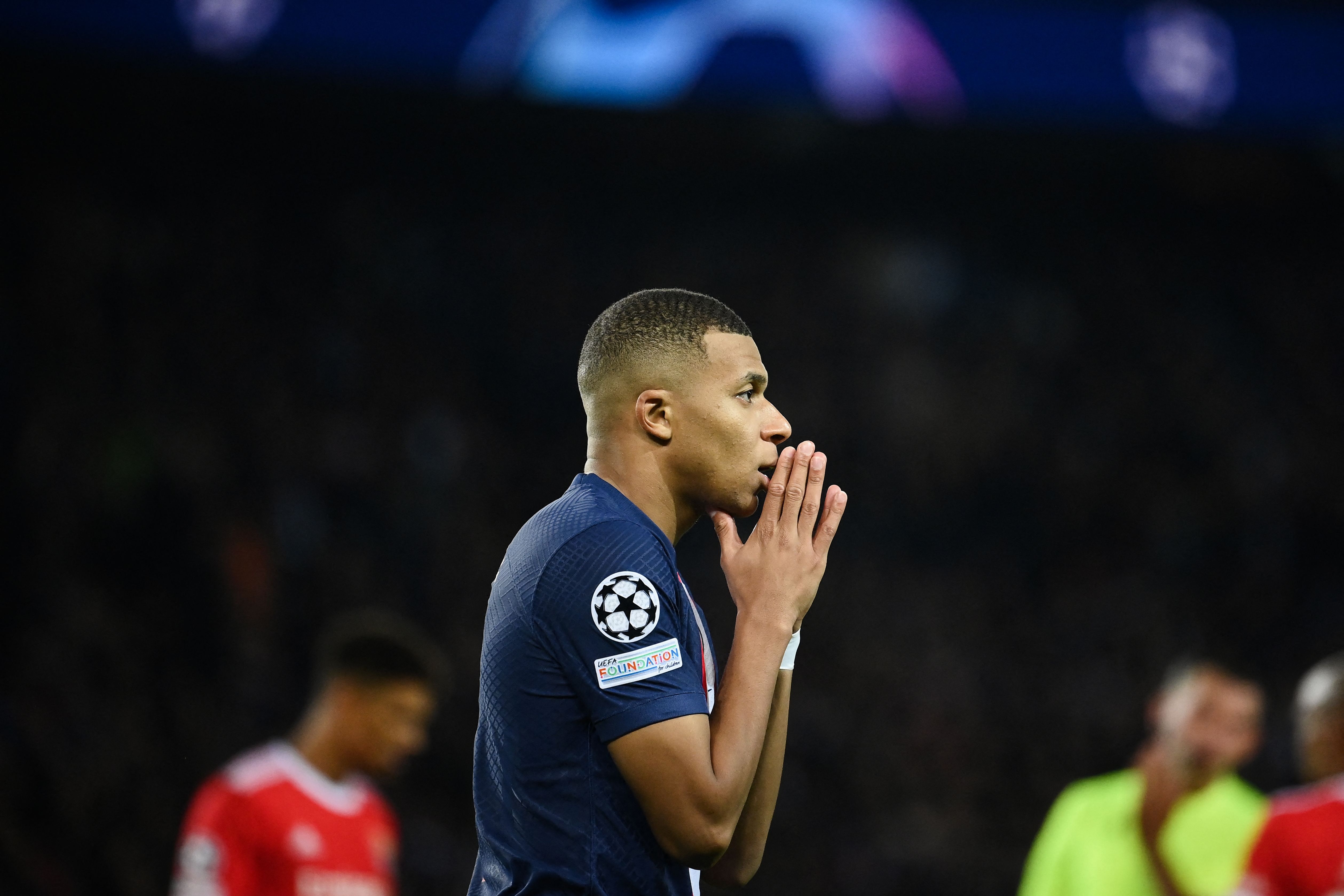 PSG Bantah Mbappe Ingin Hengkang pada Januari