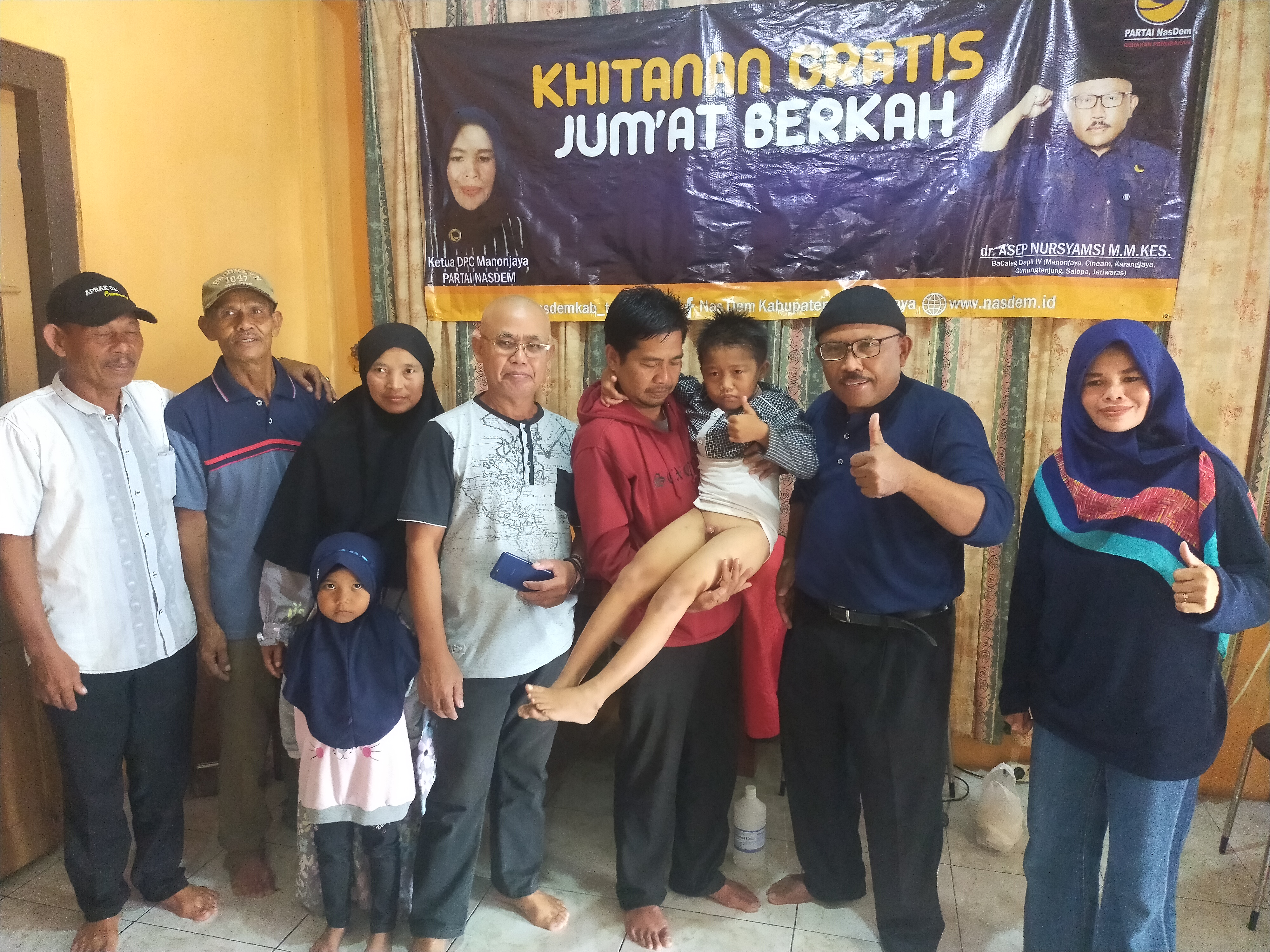 DPC Partai NasDem Manonjaya, Kabupaten Tasikmalaya setiap Jumat menggelar sunatan/khitanan gratis, Jumat (28/10/2022)