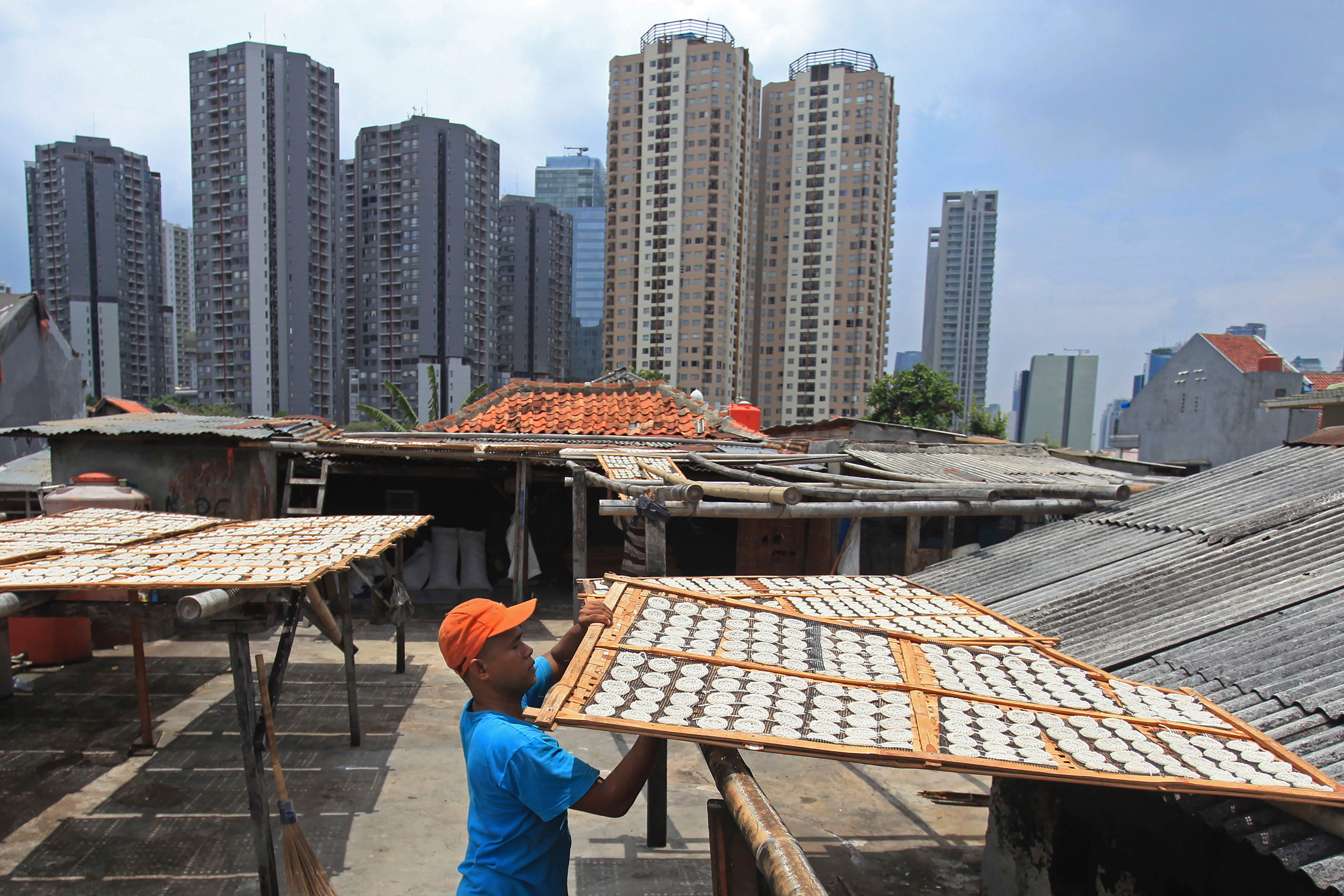 Pemerintah Kaji Ulang Kebijakan Ekonomi Digital Agar Untungkan UMKM