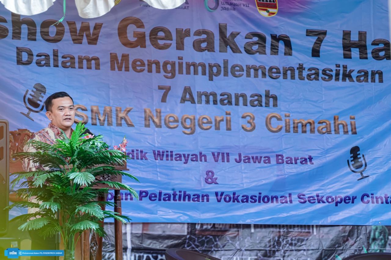 Peluncuran Gerakan 7 Harkat (Hari Berkarakter) di SMAN 3 Cimahi