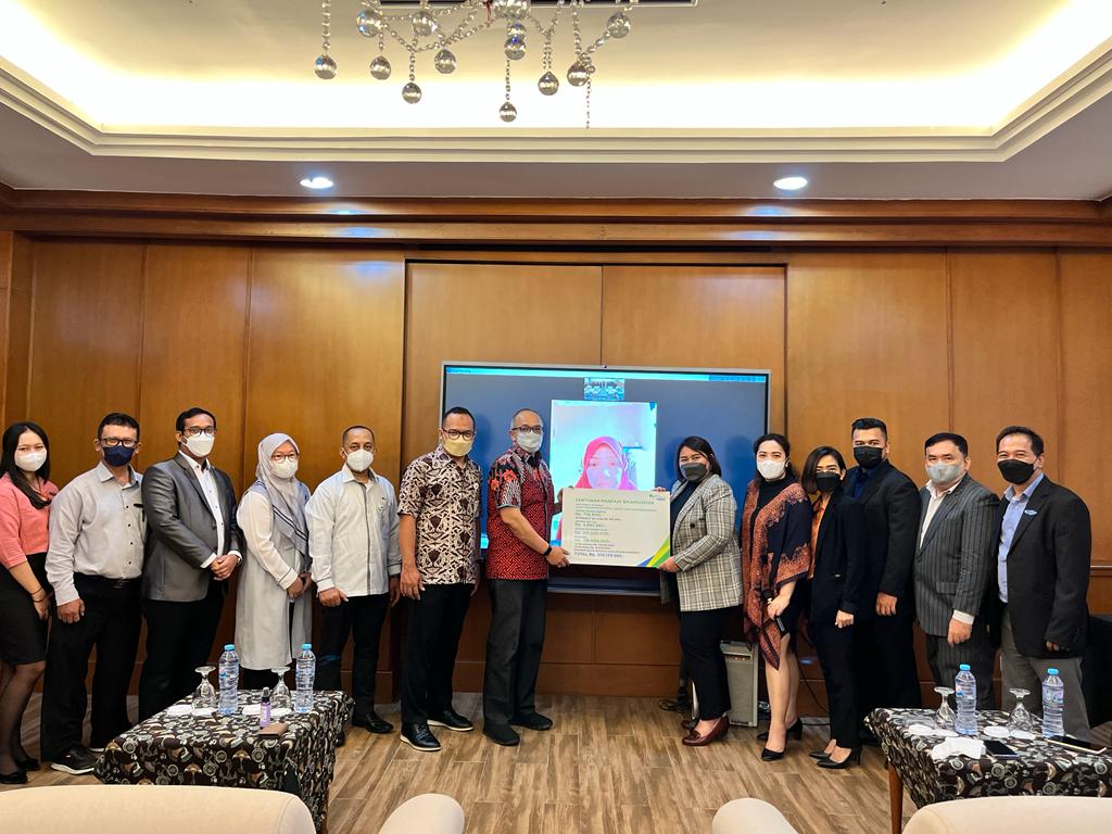 Acara penyerahan santunan diberikan secara simbolis oleh Achmad Fatoni selaku Kepala kantor Cabang Grha BPJamsostek di Jakarta. 