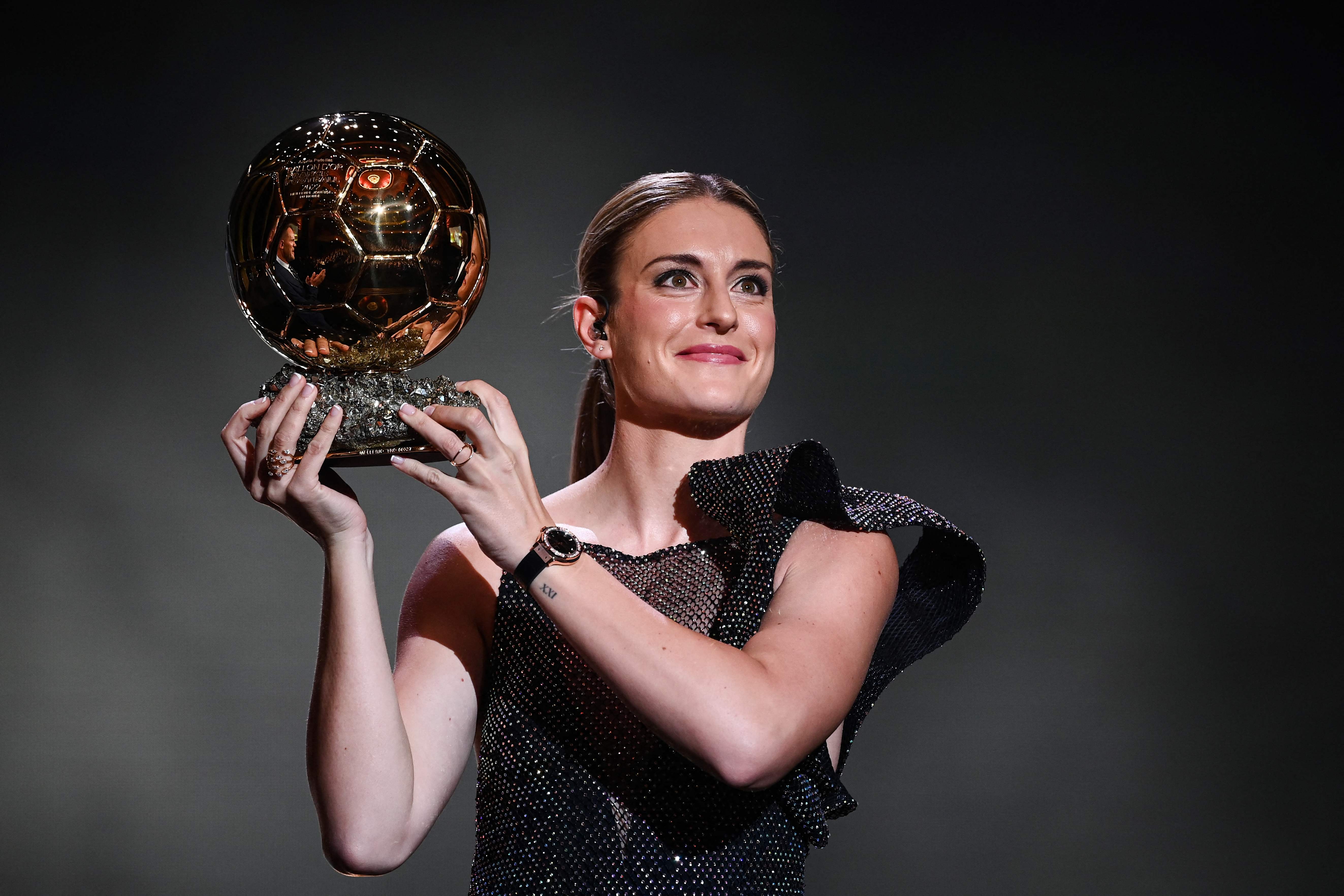 Gelandang Barcelona Alexia Putellas saat memenangkan Ballon d'Or