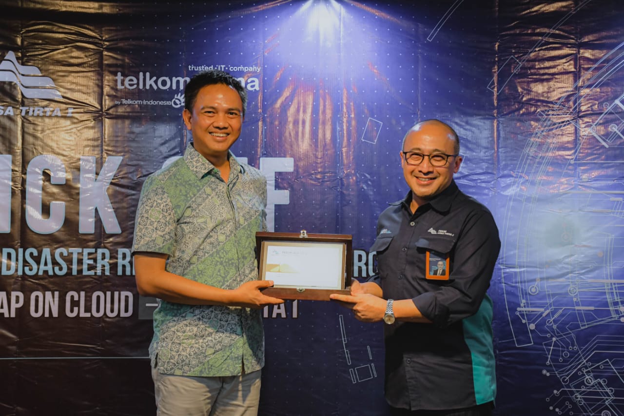 Perkuat Operasional Bisnis Perum Jasa Tirta I, Telkomsigma Siapkan Layanan Multi Hybrid Cloud