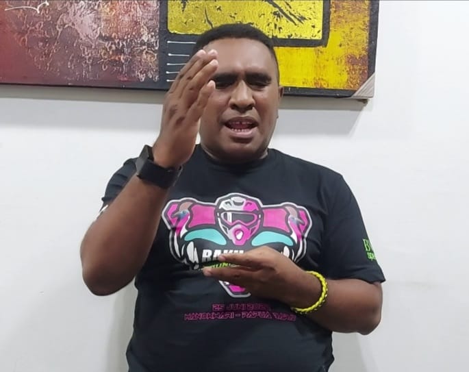 Ketua Pemuda Mandala Trikora Provinsi Papua,  Ali Kabiay.
