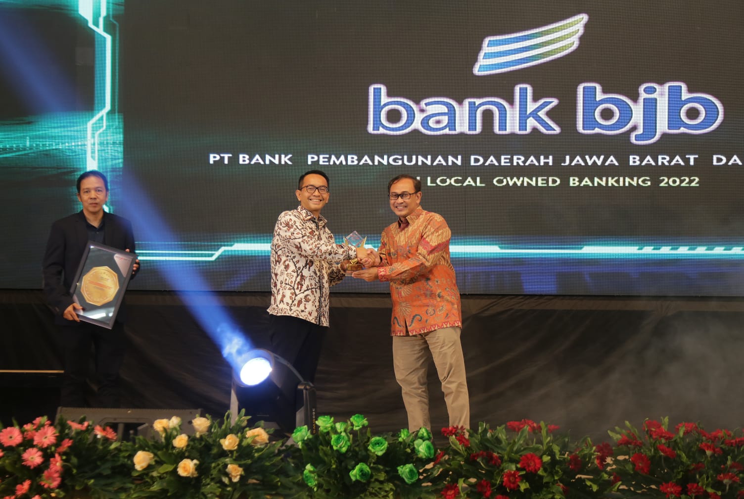  Bank bjb mendapat apresiasi dari Business Asia dalam kategori 'Best Digital Leadership in Local Owned Banking 2022'.