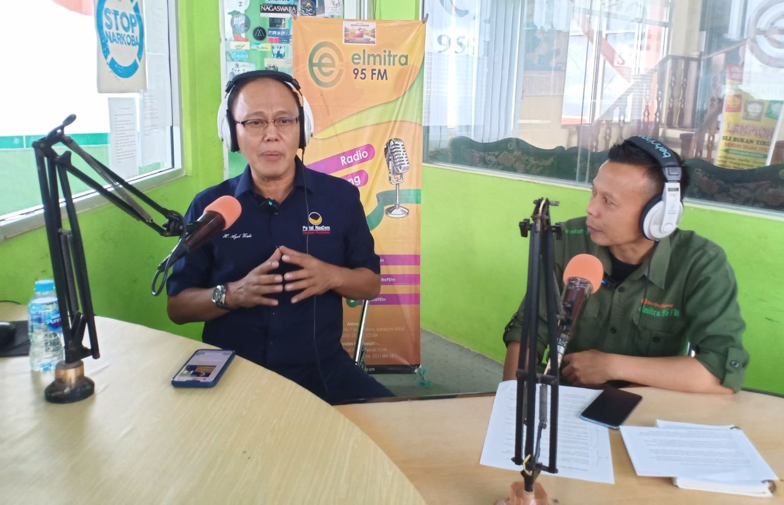 Ketua Dewan Pakar Partai NasDem Kabupaten Sukabumi Ayep Zaki (kiri).