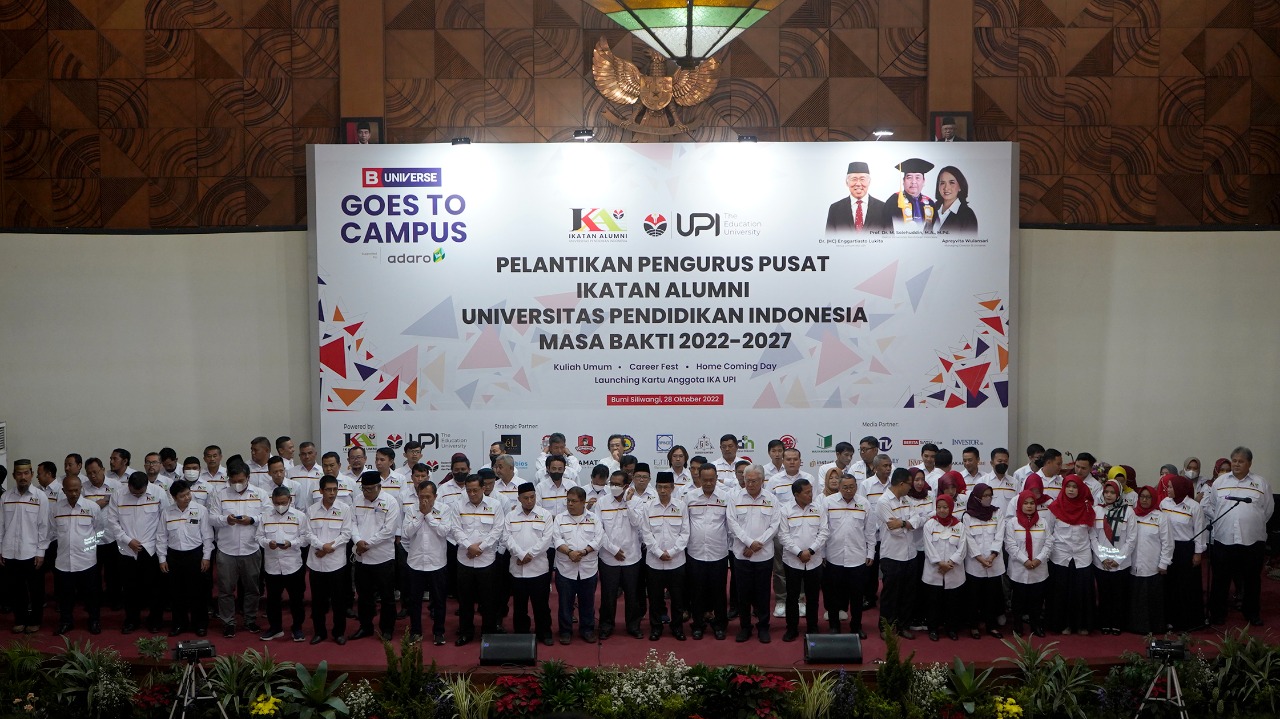 Pelantikan Pengurus IKA UPI 2022-2027, dengan Ketua Umum Enggartiasto Lukito