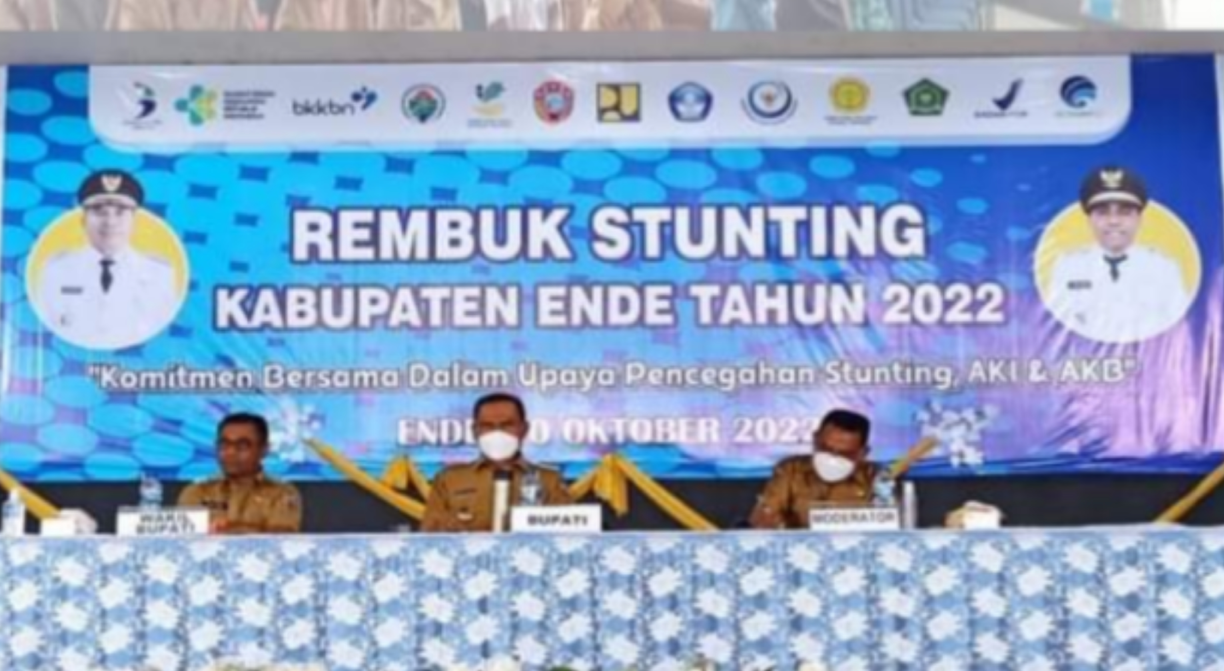  Bupati Ende Djafar Achmad melakukan rembuk stunting di Kabupaten Ende, Kamis (13/10/2022). 