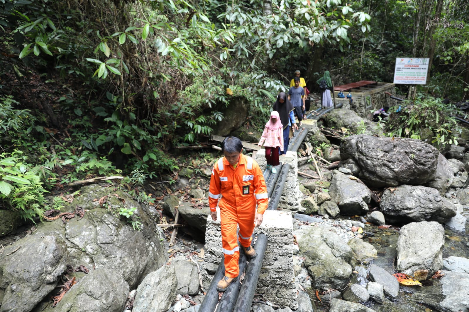 JOB Tomori Bantu Fasilitas Infrastruktur bagi Suku  Loinang Banggai