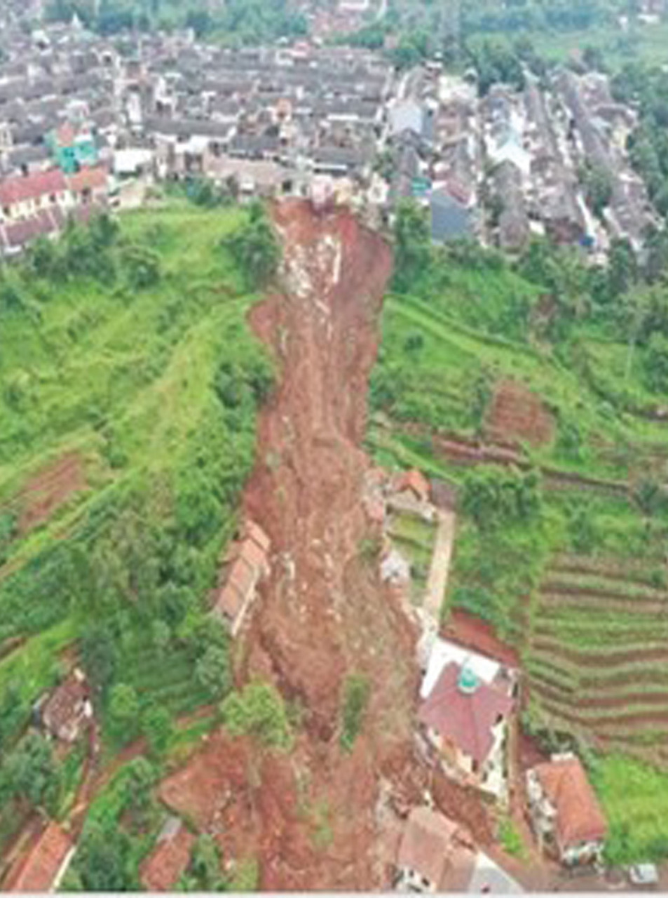 Tanah longsor di Desa Cihanjuang, Kecamatan Cimanggung, Kabupaten Sumedang, Jawa Barat.