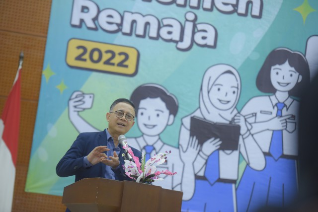 Deputi Administrasi Setjen DPR RI Sumariyadono saat membuka acara Parlemen Remaja 2022 di Wisma DPR RI, Bogor, Jabar, Senin (10/10).