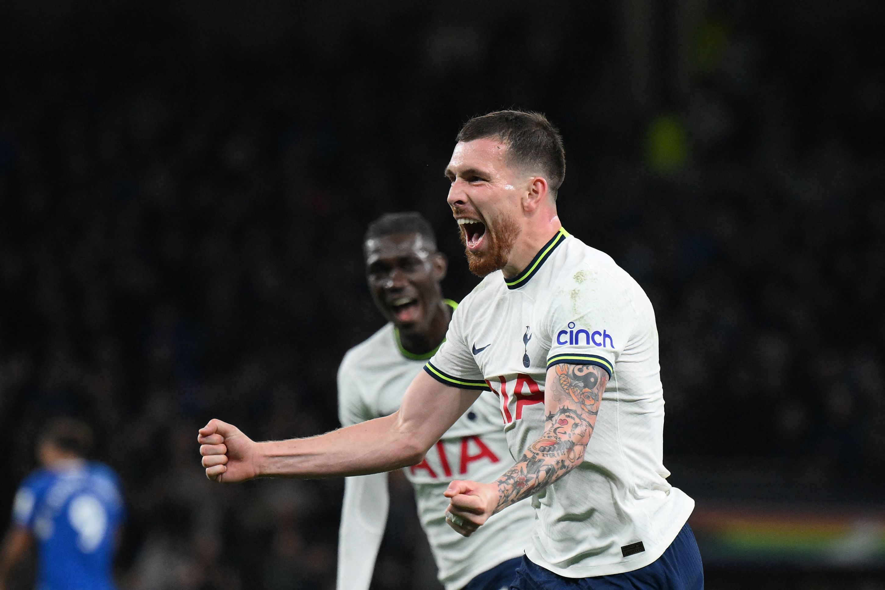 Kalahkan Everton, Spurs Tempel Arsenal di Puncak Klasemen