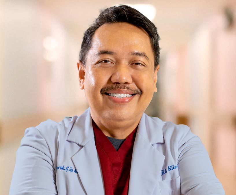Dokter spesialis anestesi dari KL Klinik, dr. Ketut Ngurah Gunapriya, Sp.An, KIC, FIPM, CIPS. 