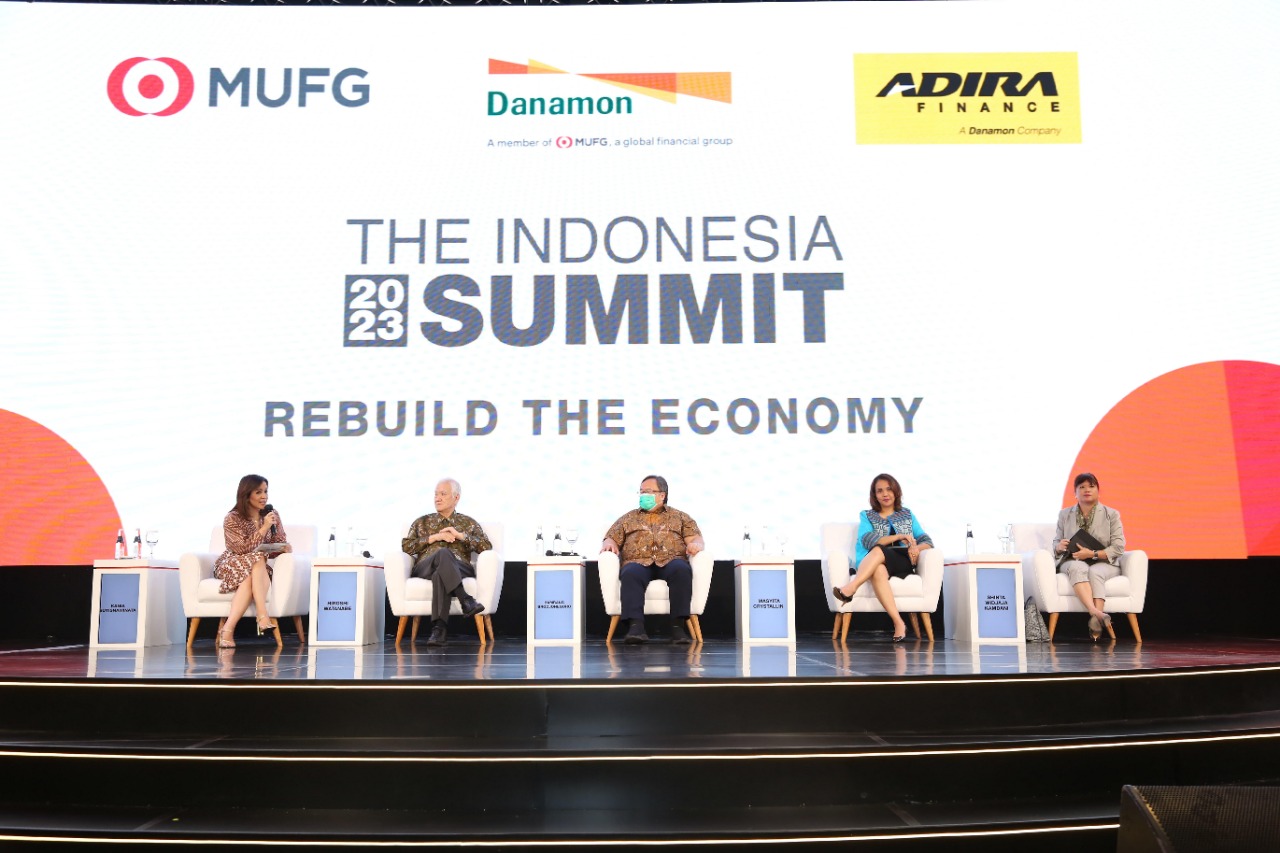 Indonesia Summit yang diselenggarakan Danamon untuk memberikan navigasi bagi nasabahnya. 