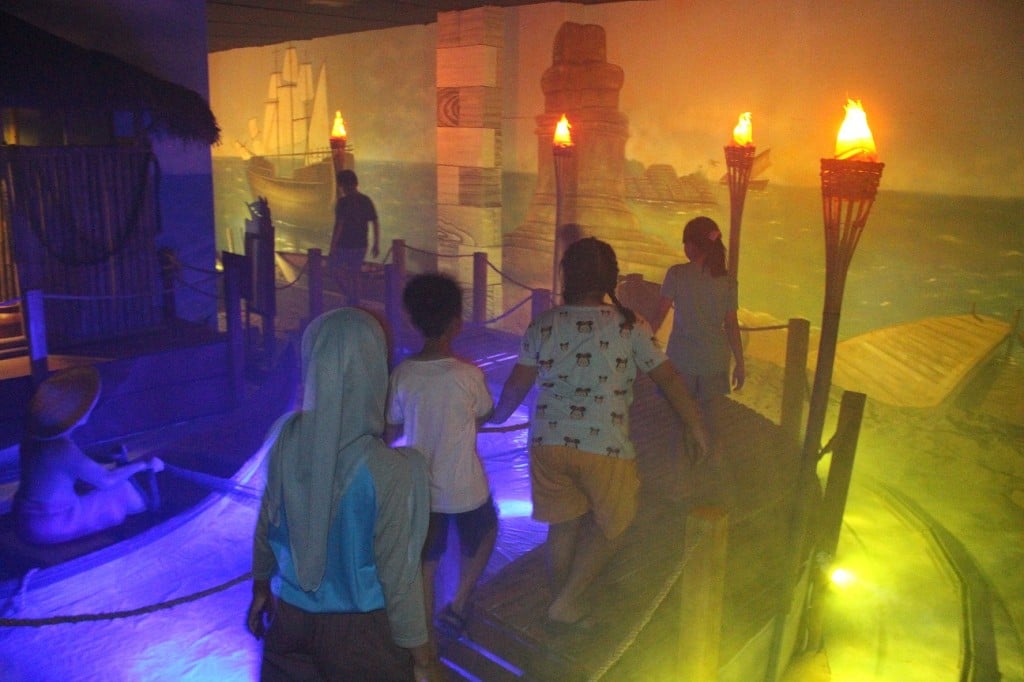 Menjelajahi Kerajaan Sriwijaya di Summarecon Mal Bekasi.