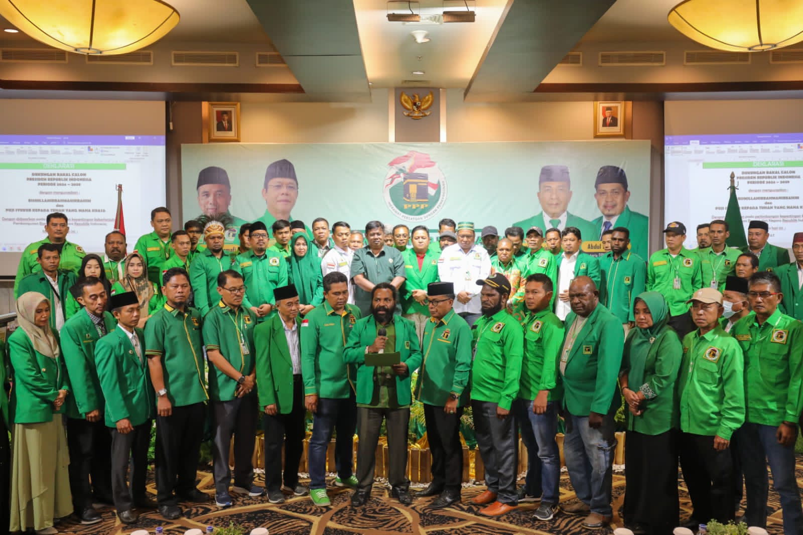 Hasil Musyawarah Kerja Wilayah yang dihadiri seluruh DPC PPP se-Papua, Jumat malam (28/10/2022) mendukung capres Ganjar di Pemilu 2024.