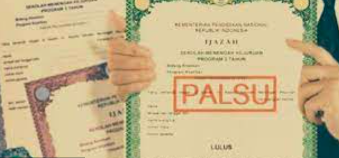 Ijazah Palsu.