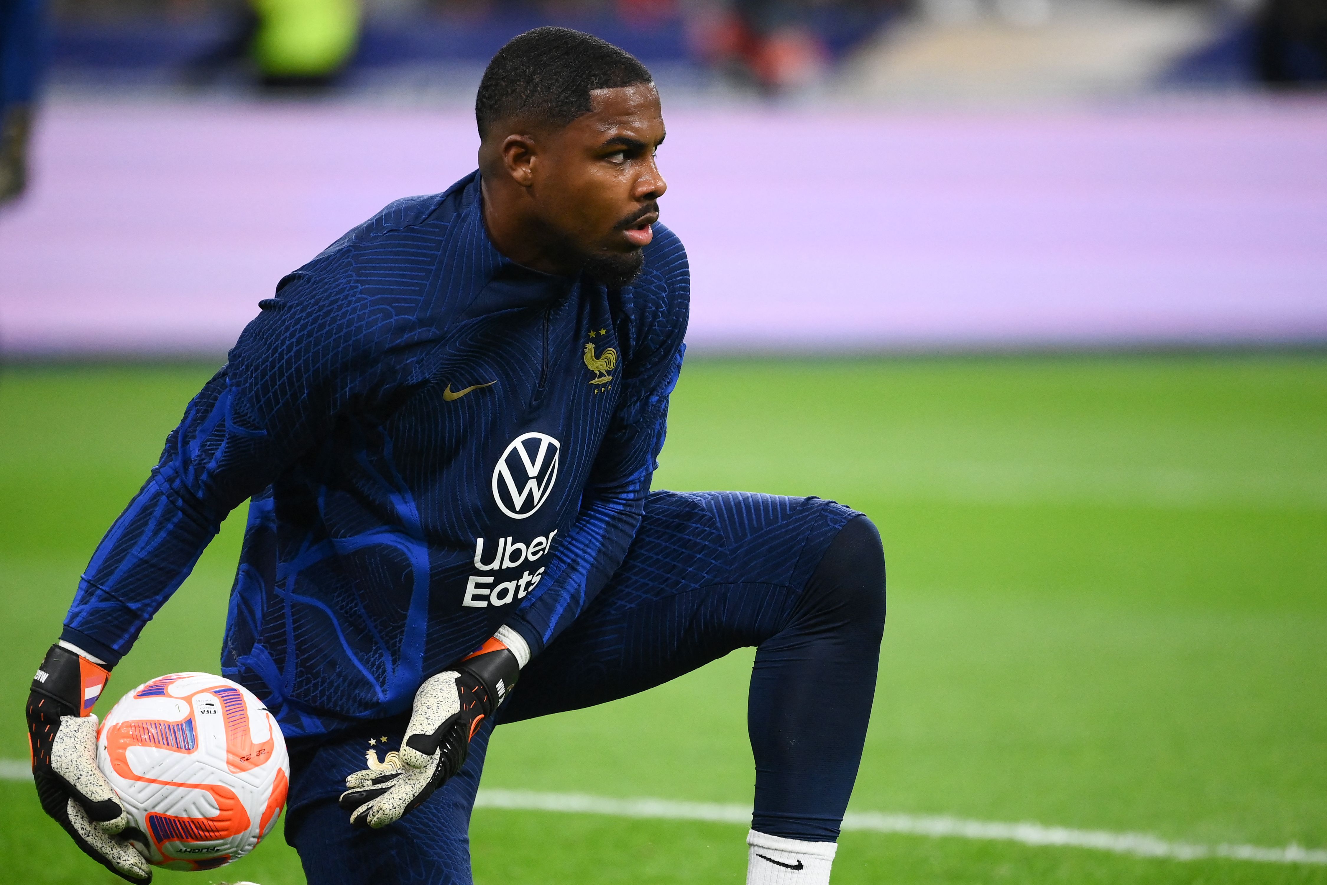 Kiper timnas Prancis Mike Maignan