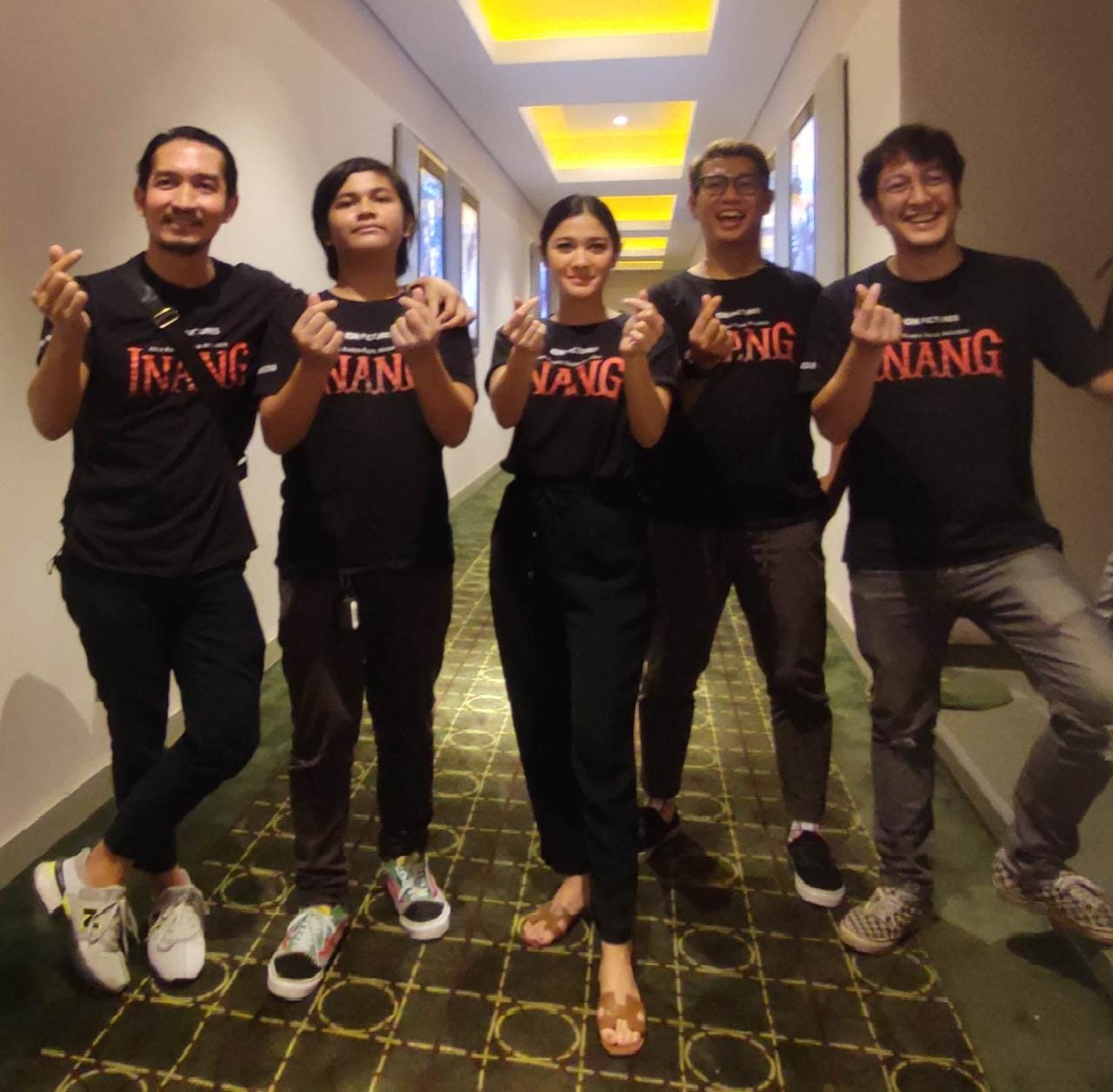 Pemain 'Inang' Kejutkan Penonton Semarang