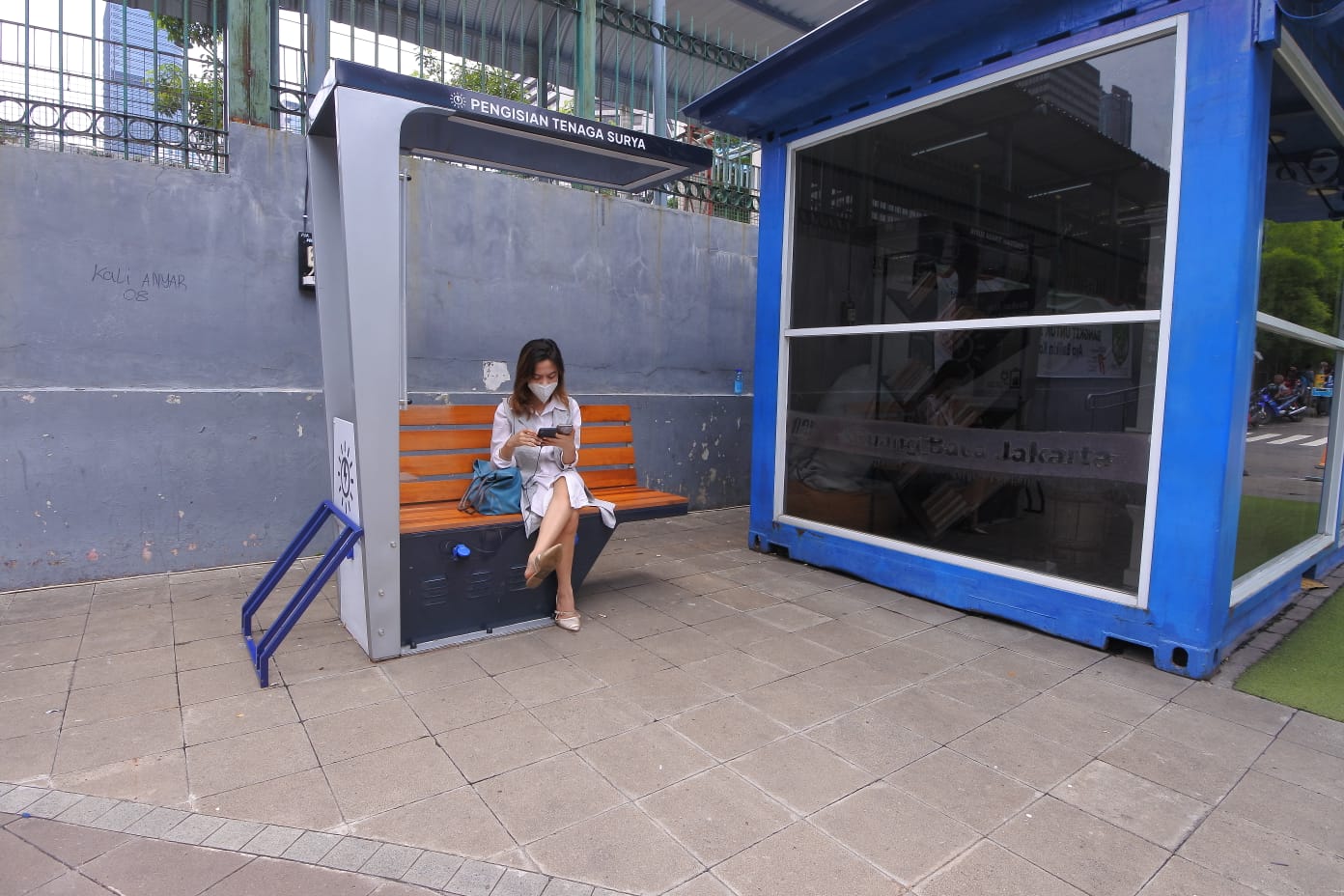 Ilustrasi stasiun pengisian daya di Dukuh Atas