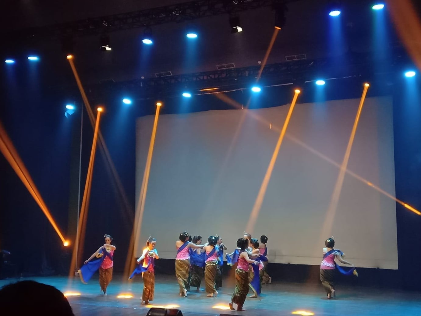 Tari Gambyong Pangkur