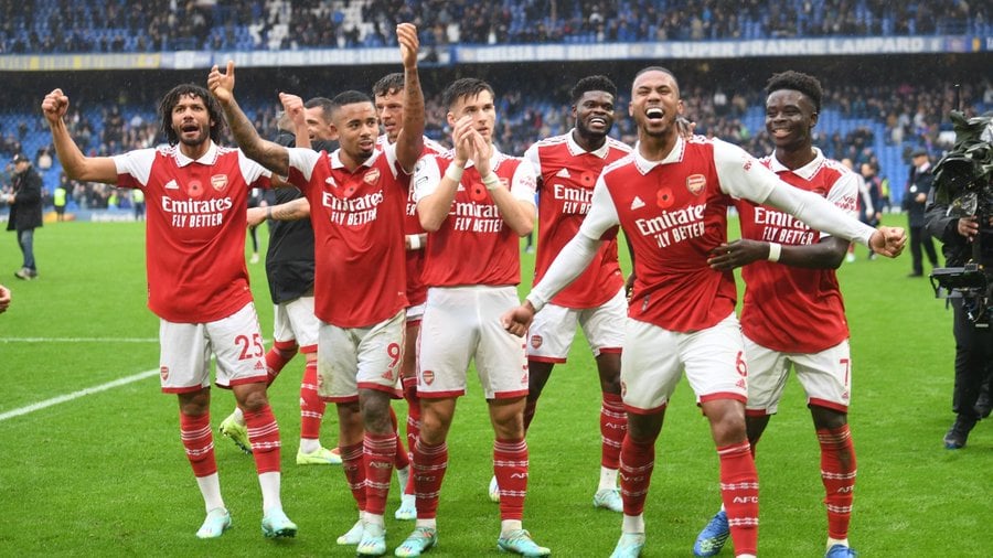 Skuad Arsenal merayakan kemenangan atas Chelsea