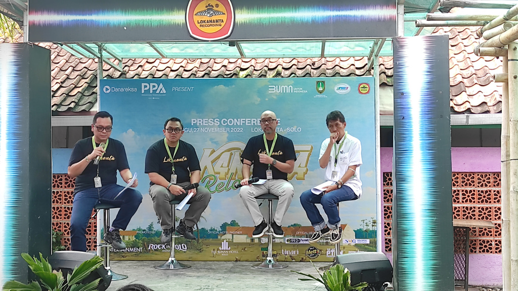 Danareksa gelar diskusi di Solo, untuk memberikan gambaran tentang ragam usaha yang dikerjakan sejak menjadi holding BUMN mulai Juli lalu.