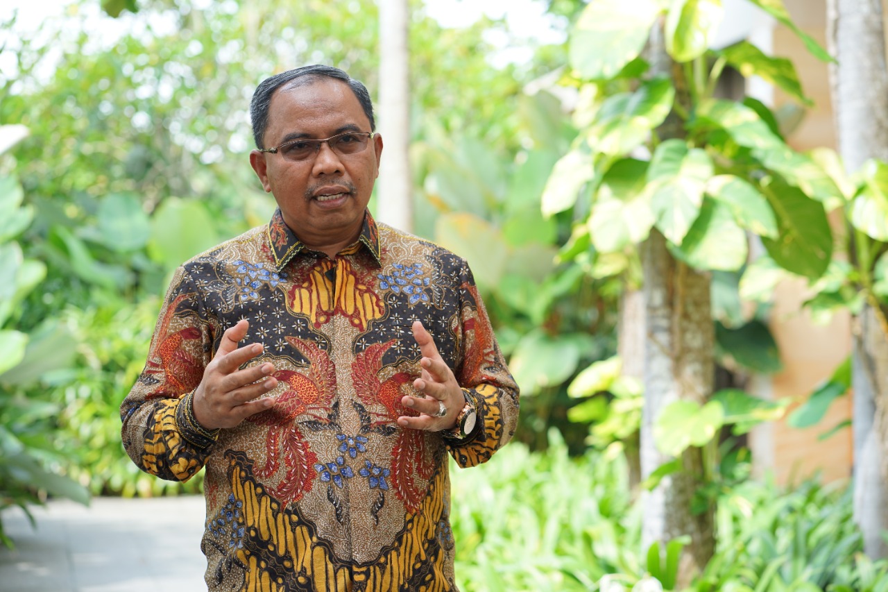  Executive Vice President Regional 1 PT Pos Indonesia, Dino Ariyadi, 