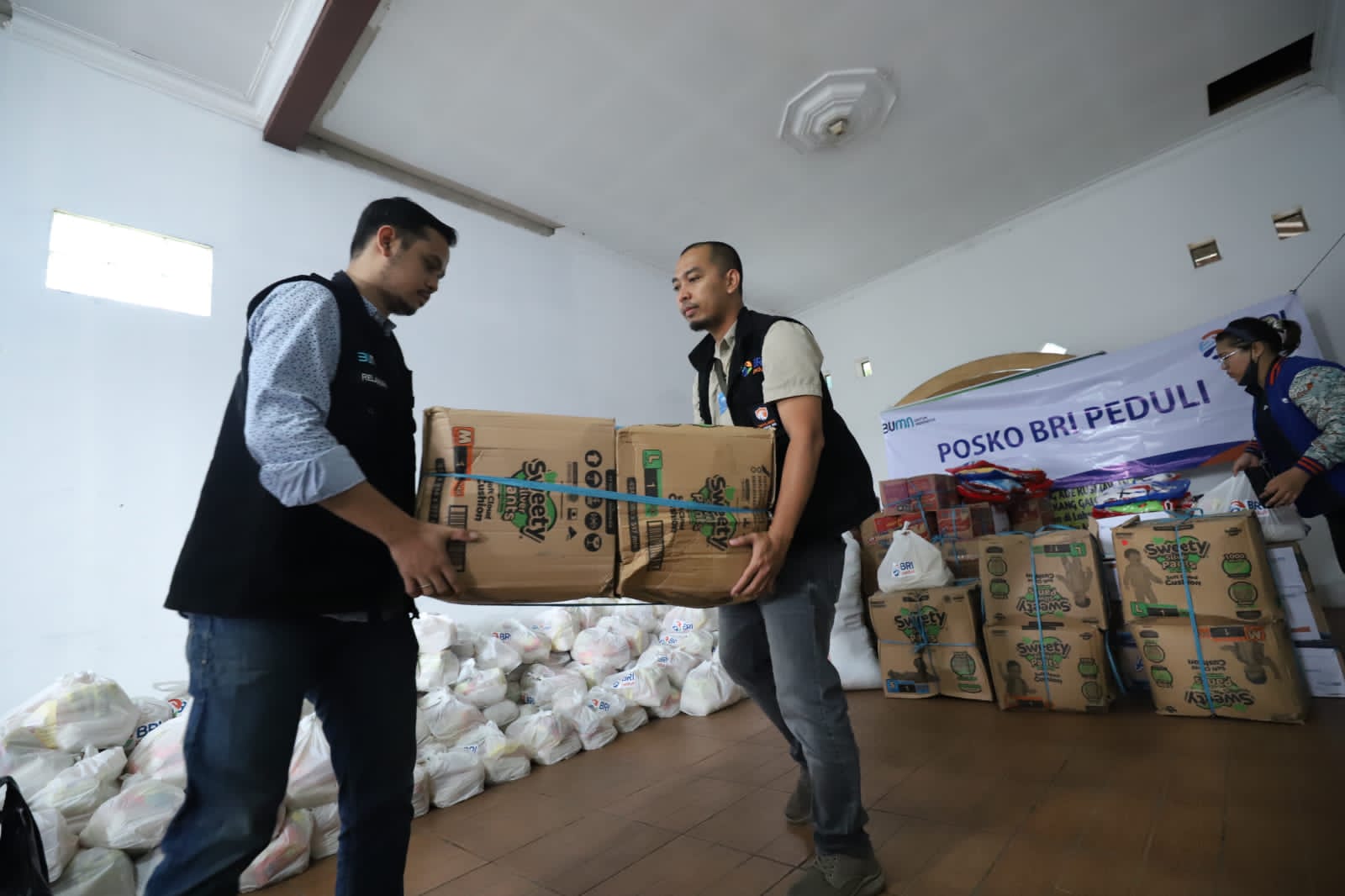 Satuan Tanggap Bencana BRI Tim Elang membantu penanganan Gempa Cianjur