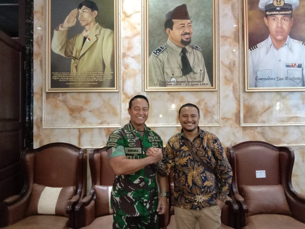 Ketua Umum Bara API, Adi Kurniawan dan Panglima TNI Andhika Perkasa dalam sebuah acara siliturahmi.