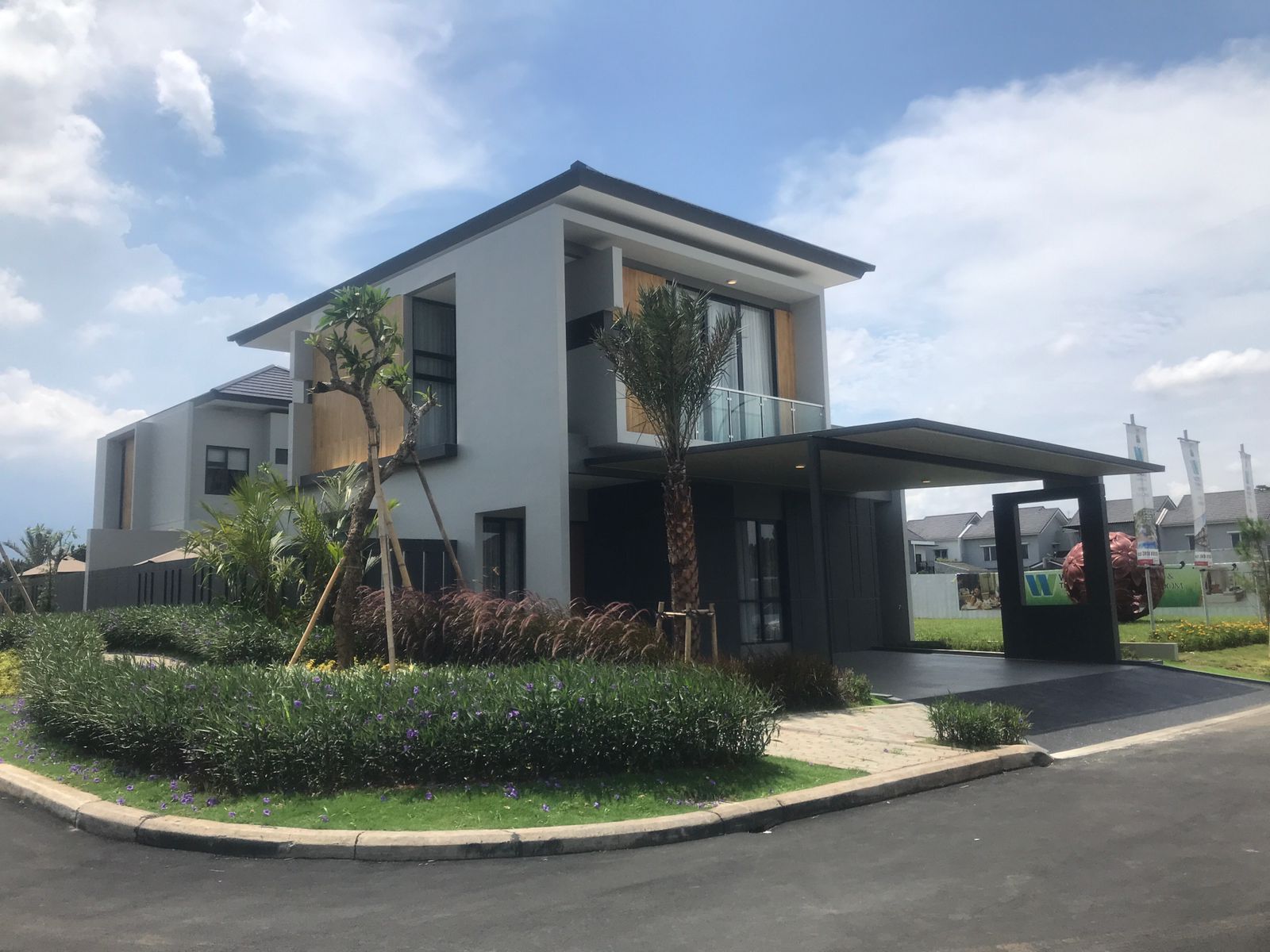 Salah satu rumah di Water Terrace 2 yang diluncurkan Sinarmas Land di Grand Wisata, Bekasi, Jawa Barat.