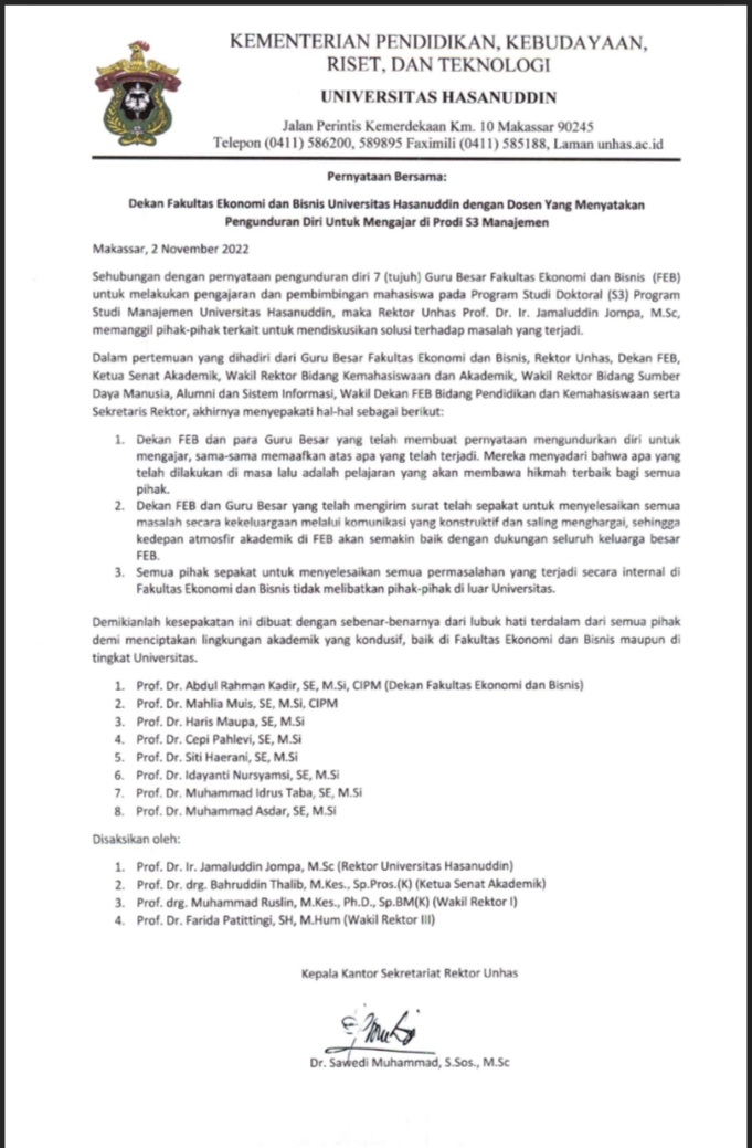 Surat pengunduran diri tujuh Guru Besar Fakultas Ekonomi dan Bisnis Universitas Hasanuddin Makassar, Sulawesi Selatan.