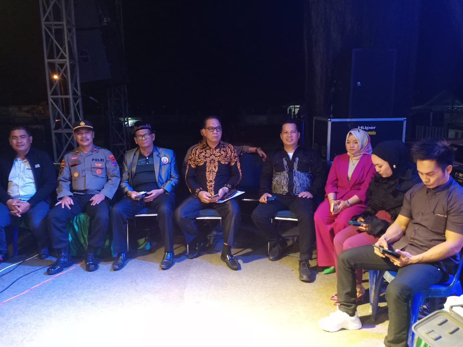 GEBYAR Dangdut Gambus Modern diselenggarakan di Pantai Pagatan Pusar Hilir, Tanah Bambu.