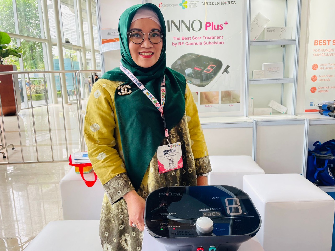 dr. Fenni Rinanda, M. Ked (DV) SpDV dari Klinik Rinanda Skin Care Jakarta.