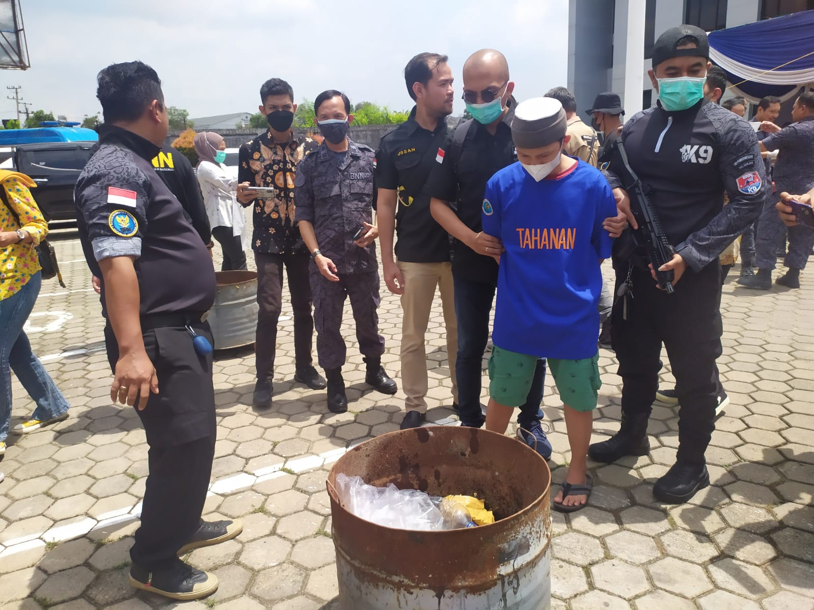 Pemusnahan barang bukti sabu dan ganja oleh BNN Sumsel, Selasa (8/11).