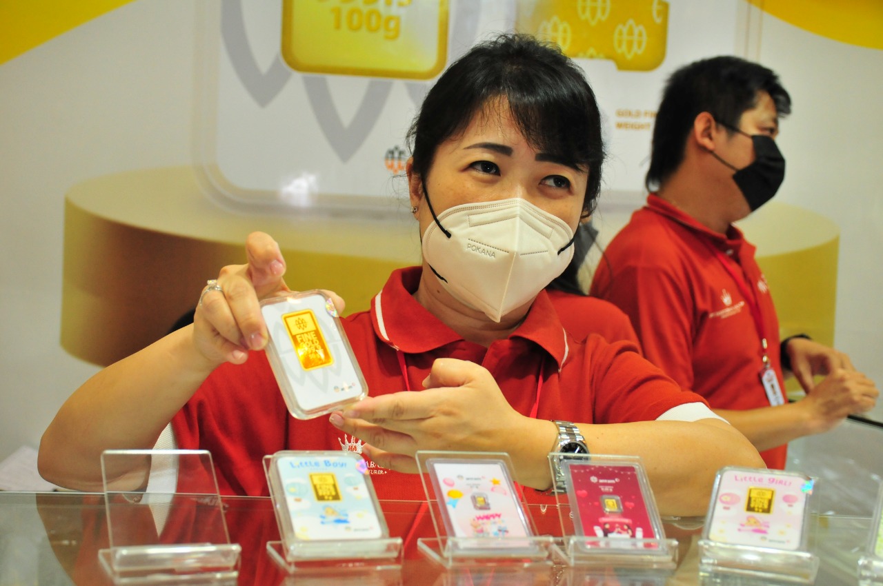 PT Hartadinata Abadi Tbk (IDX: HRTA) turut serta dalam ajang 25th Surabaya International Jewelry Fair sebagai salah satu eksibitor.