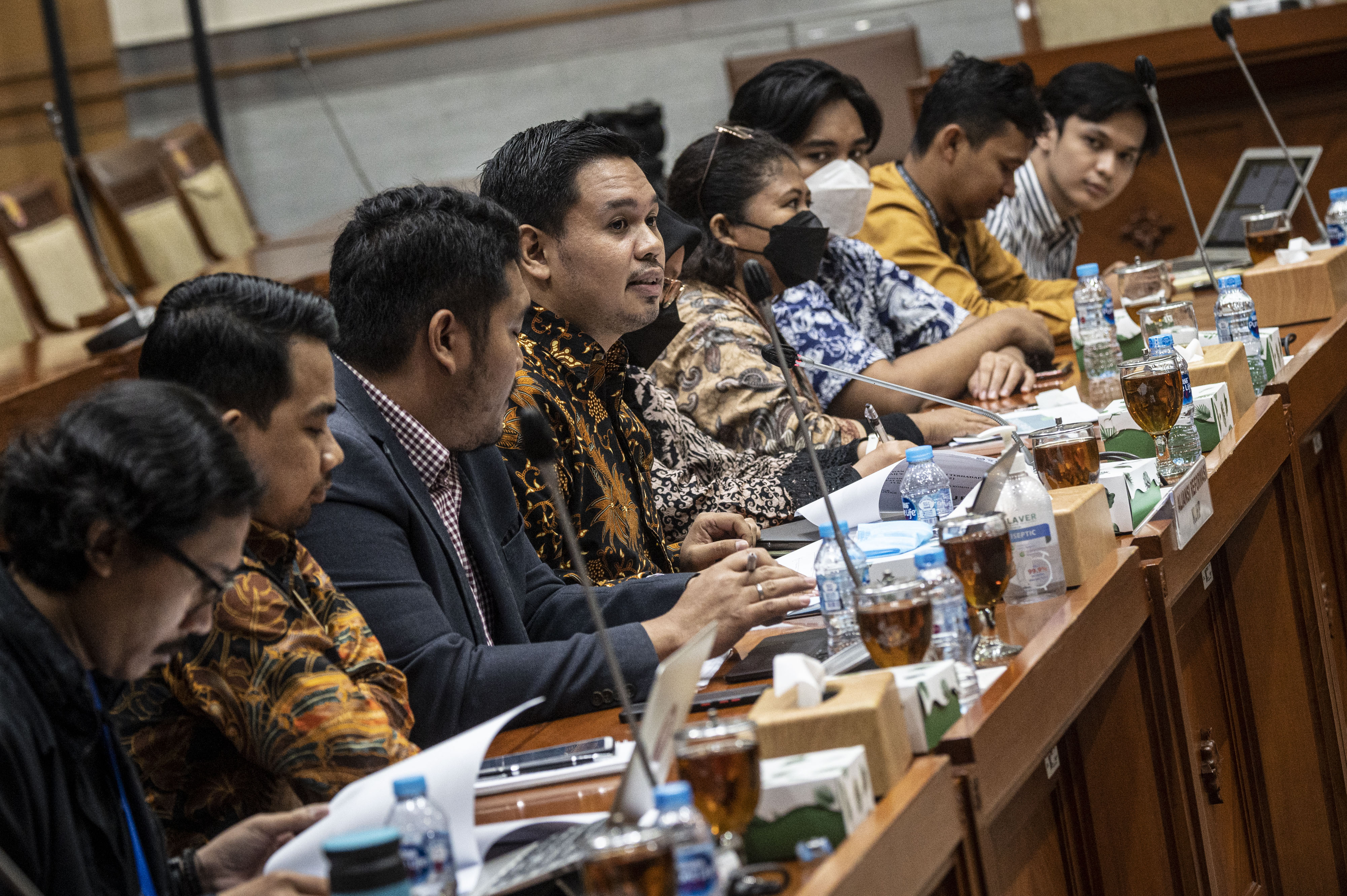  Aliansi Reformasi KUHP Eramus dalam RDPU)dengan Komisi III DPR di Kompleks Parlemen, Senayan, Jakarta.