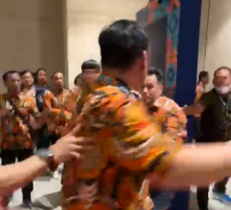 Insiden perkelahian antar peserta Munas XVII Hipmi di Solo, Senin malam (21/11/2022)