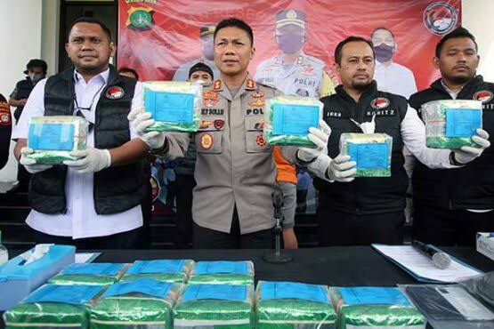 Pengungkapan kasus narkoba jaringan internasional berupa sabu 16 kilogram