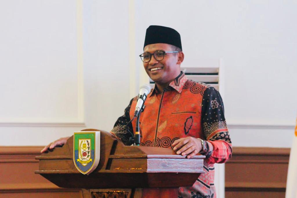 Ketua Umum Pemuda ICMI Dr. Ismail Rumadan