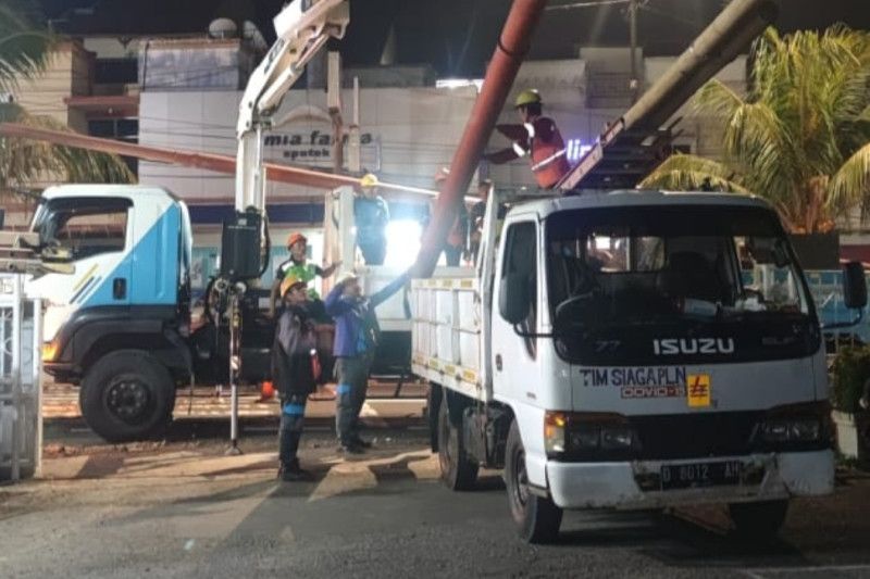 Penanganan pemulihan aliran listrik terdampak gempa Cianjur oleh PT PLN terus dilakukan, hingga Selasa (22/11/2022) sudah 89% pulih.