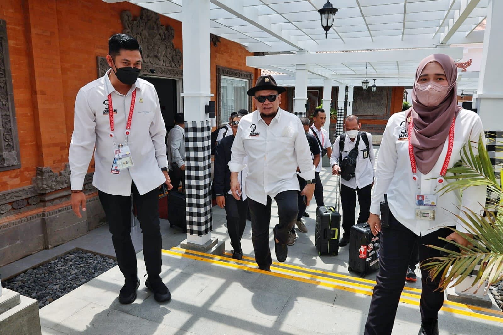 Ketua DPD RI AA LaNyalla M Mattaliti tiba di Bali untuk menghadiri KTT G-20, Senin (14/11).