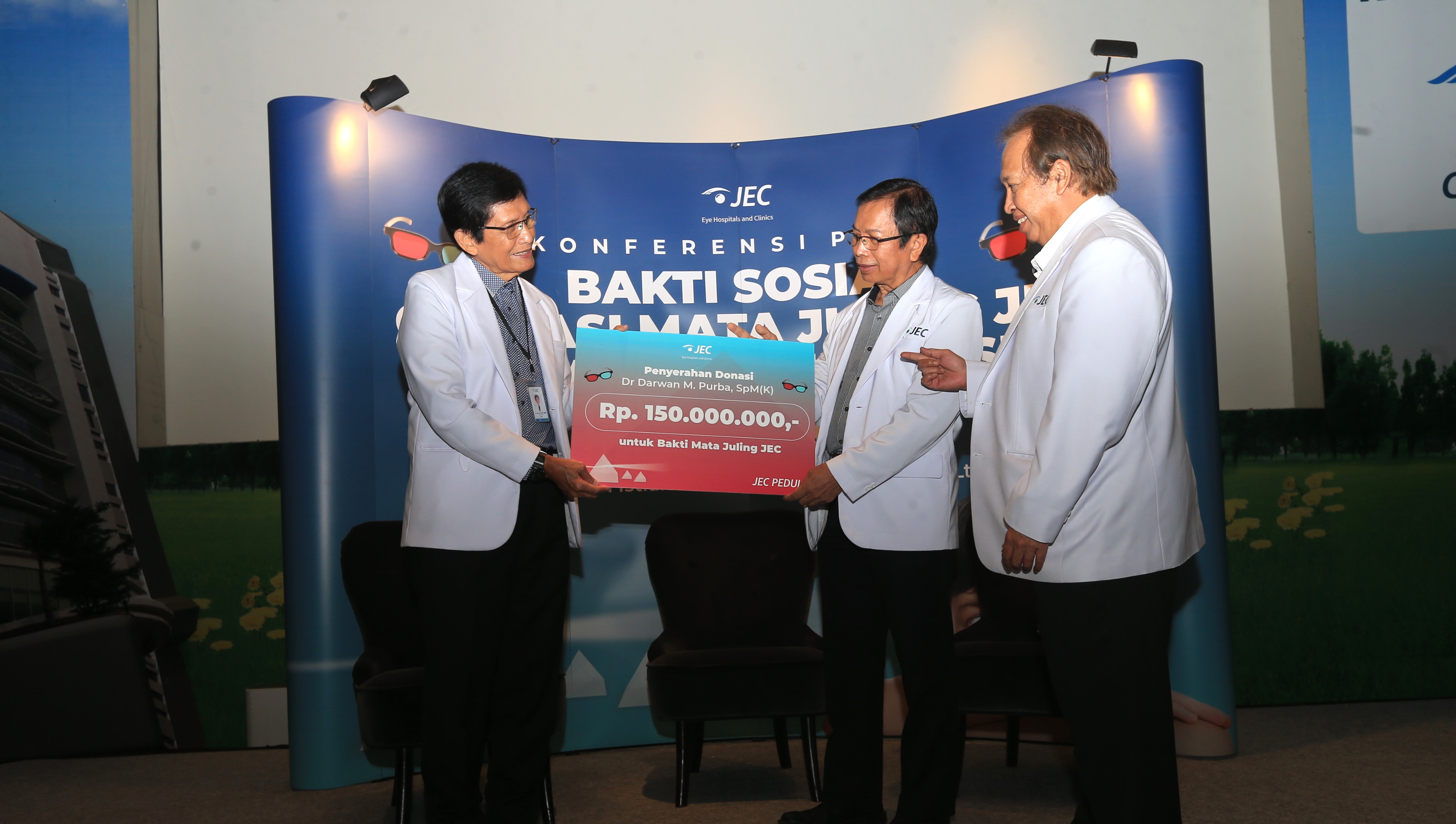  RS Mata JEC @ Kedoya menggagas “Bakti Sosial Operasi Mata Juling JEC” kepada 100 pasien dengan total biaya Rp150 juta.