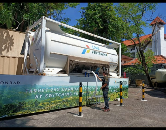 Subholding Gas Pertamina Group terus menggencarkan penyaluran gas bumi non pipa yakni CNG dan LNG di Bali, khususnya untuk sektor hotel, res