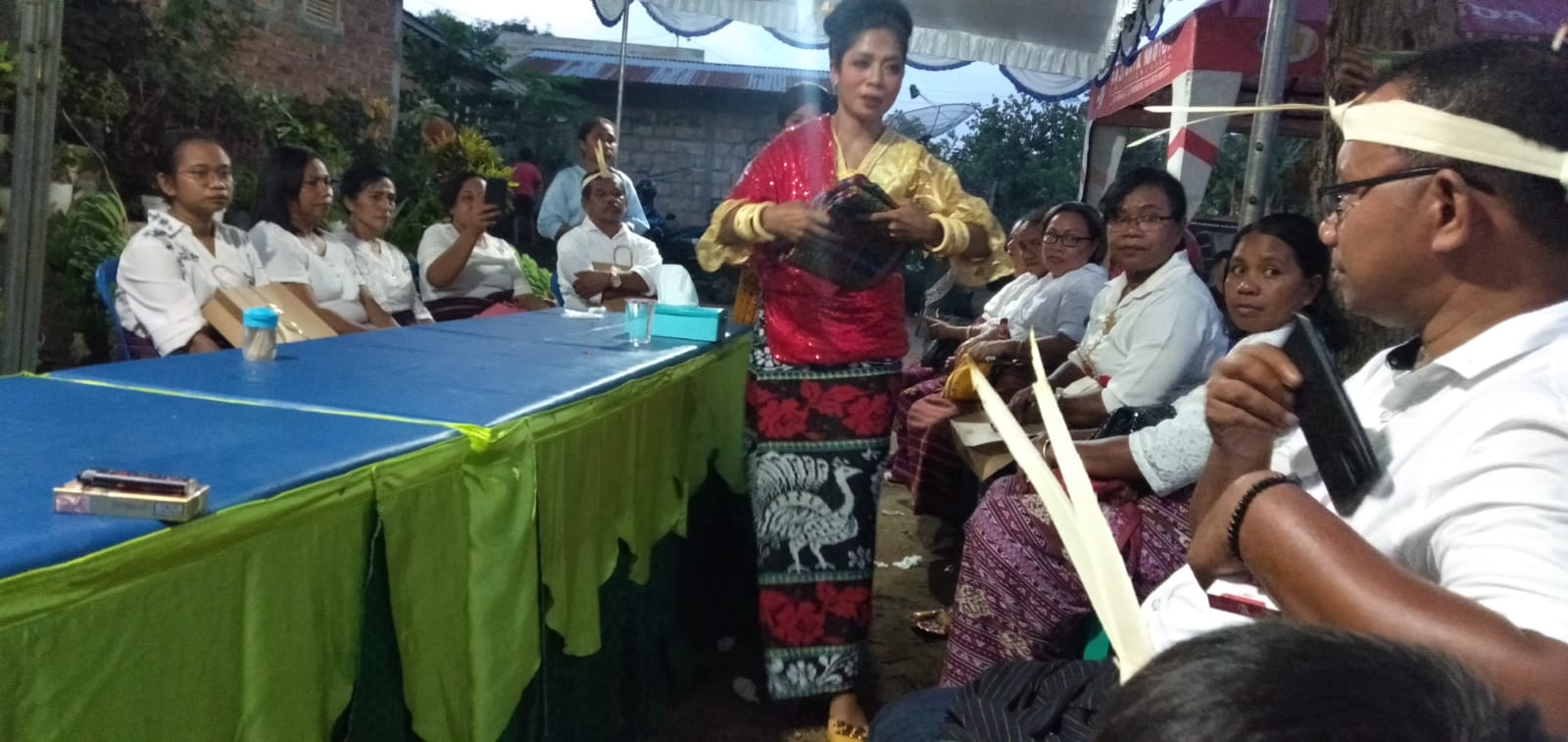 Ritual meminang gadis di Kabupaten Sikka, Nusa Tenggara Timur