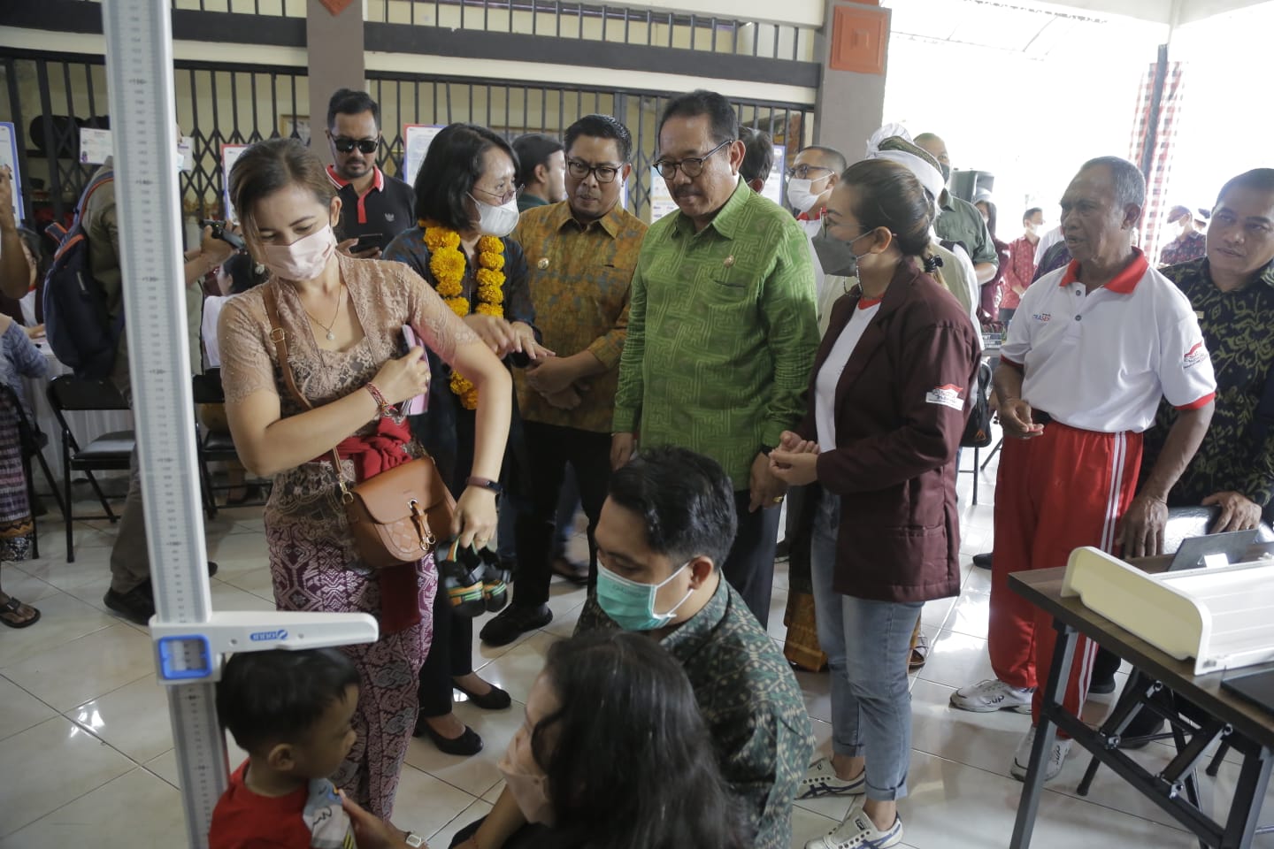 Layanan kesehatan di salah satu puskesmas di Bali yang mendapat dukungan PT Astra Internasional